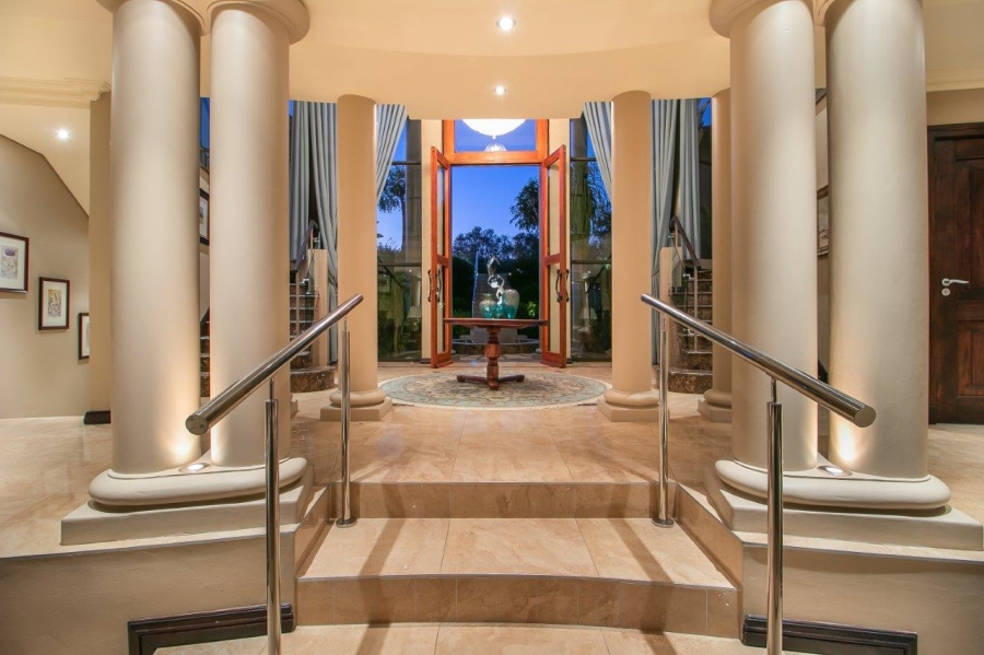 5 Bedroom Property for Sale in Pezula Golf Estate Western Cape